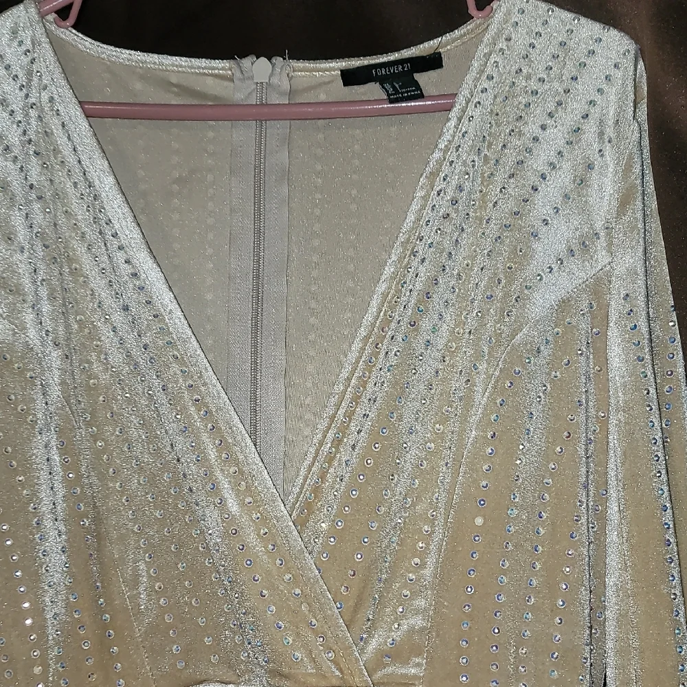 Forever 21 Cream Bodycon Dress with Plunge Neckline - Picture 4 of 7